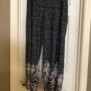 NWOT navy & white palazzo pants
